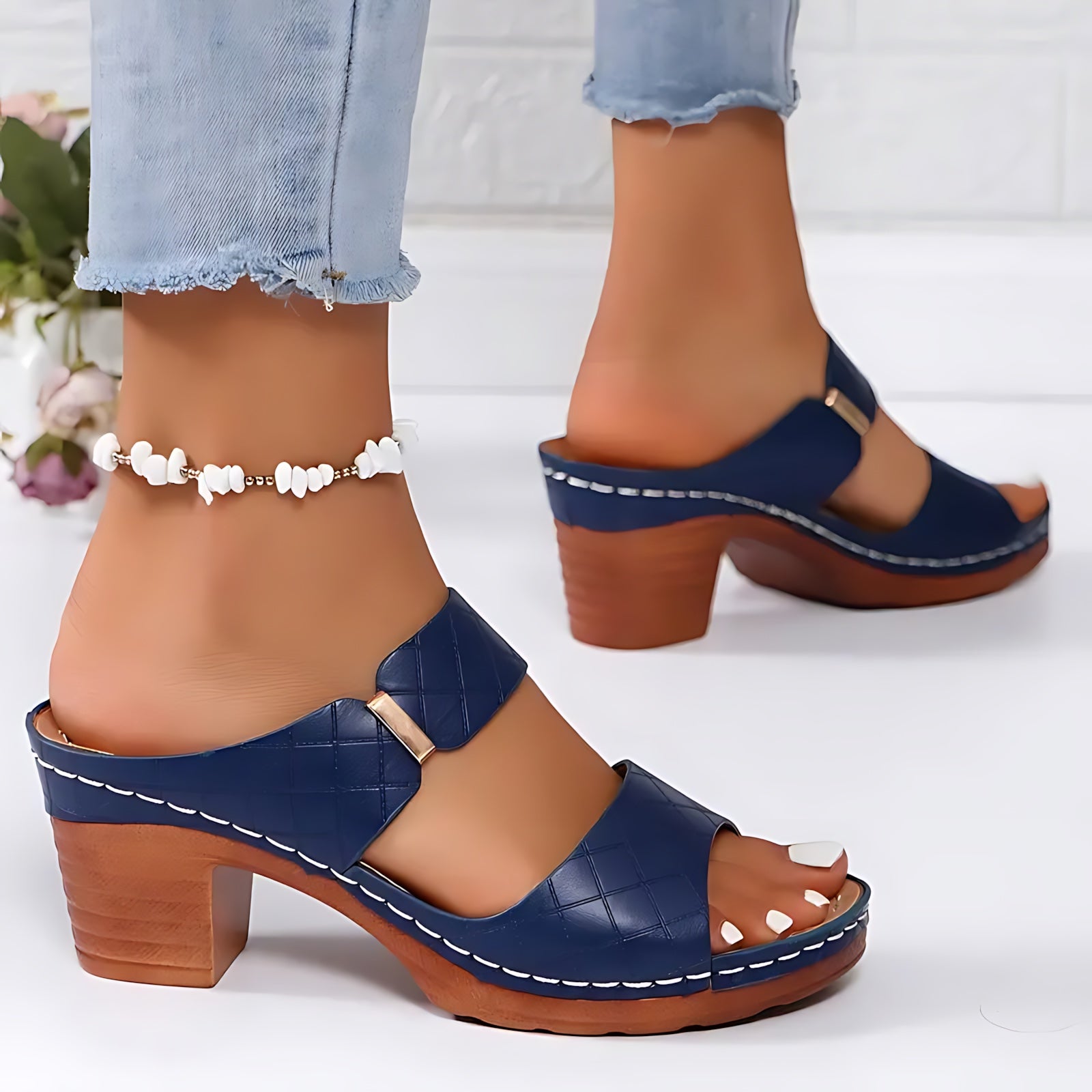Lola – Metallic Ankle Strap Block Heel Sandals