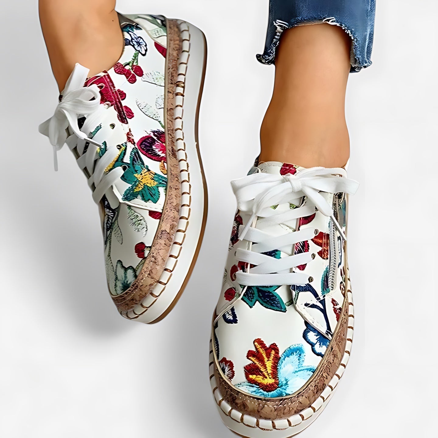 Violet – Floral Print Lace Up Platform Sneakers