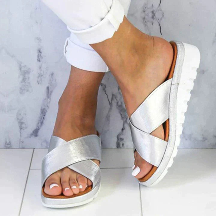 Sadie – Crisscross Platform Slide Sandals